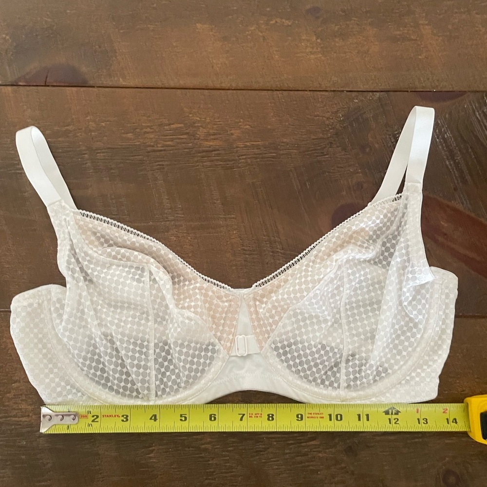 Wonderbra Sheer White Mesh Bra - Picture 5 of 6